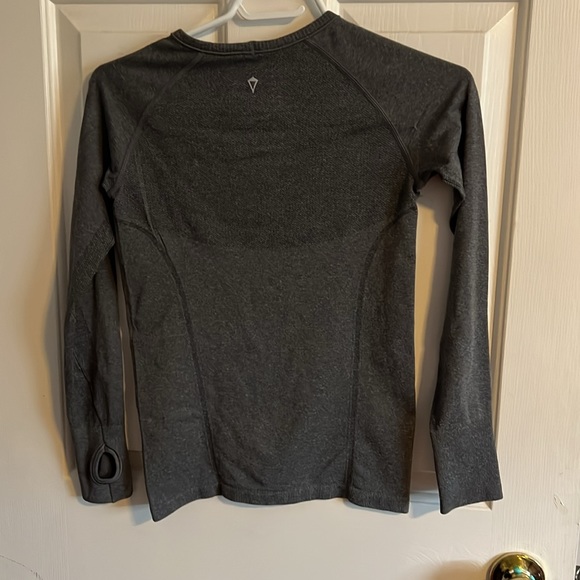 Ivivva shirt - Picture 3 of 3